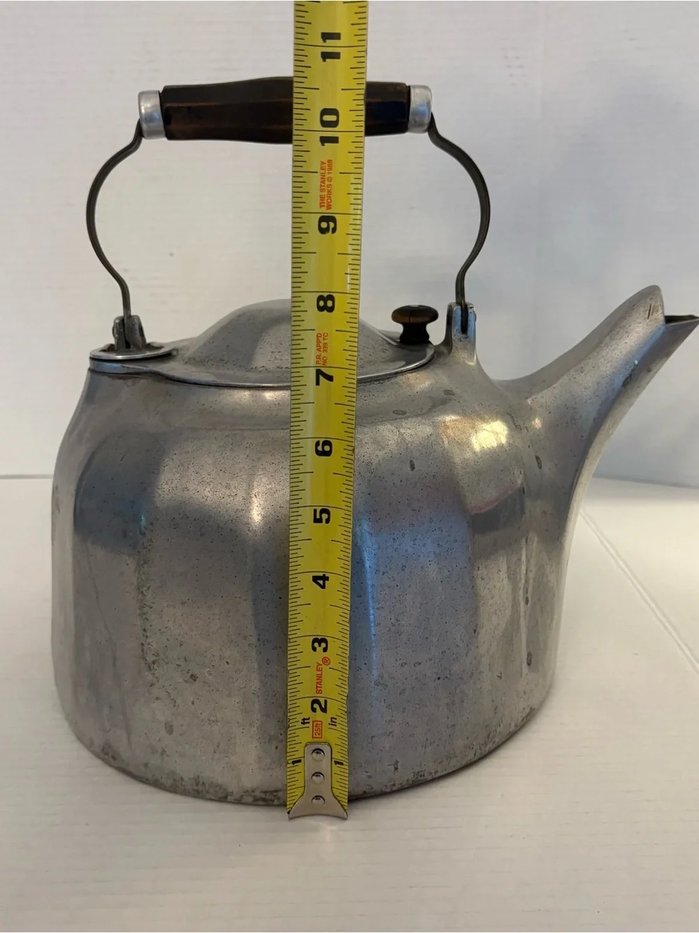 Antique Griswold 6QT Cast Aluminum Tea Kettle A536D Safety Fill. Wood Handle